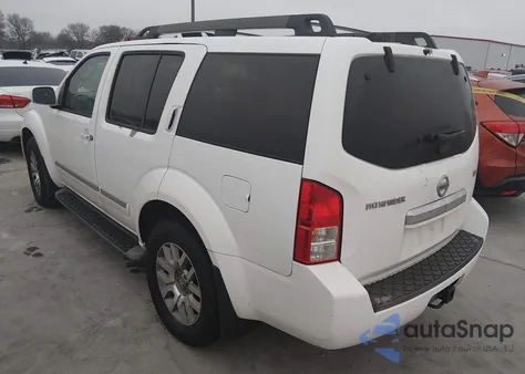 2010 Nissan Pathfinder Le from USA, damaged, VIN 5N1AR1NN3AC609907
